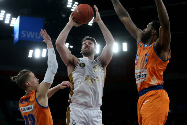 尤其是来自 尤其是来自