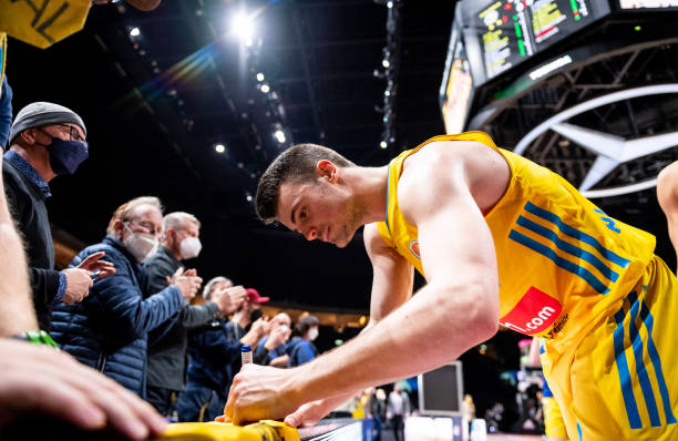 在近期的采 在近期的采